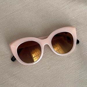 Amuse Society x D’Blanc sunglasses
